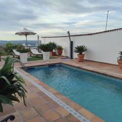 Encantadora casa con piscina privada y vistas panorámicas