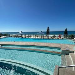 Beachfront Luxury in Soul Surfers Paradise 9th