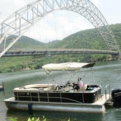 Adomi Bridge Garden