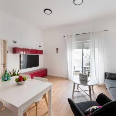 Cozy and Spacious by TLV2RENT