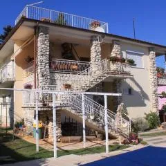 Apartments with a swimming pool Valbandon, Fazana - 7257