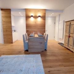 ALPENFLAIR - charming ski-to-door apartment