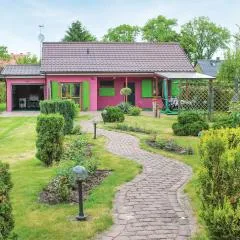 Cozy Home In Nowe Warpno With Wifi