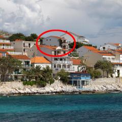 Apartments by the sea Milna, Hvar - 8795
