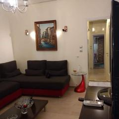 Cosy penthouse next to metro