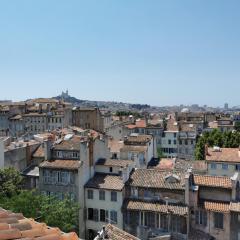le 5e ciel : un nid au dessus de Marseille