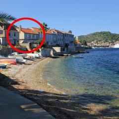 Apartments by the sea Vis - 8885