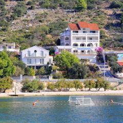 Apartments by the sea Marina, Trogir - 9035