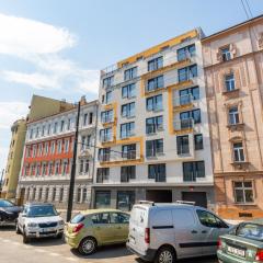 One bedroom penthouse apartment # 82 in the brand new building close to the city center with free parking