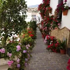 Casa de las Flores - a picture perfect location!