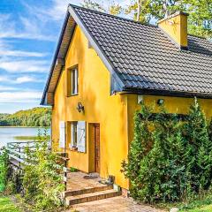 Beautiful Home In Kielno With 2 Bedrooms And Wifi