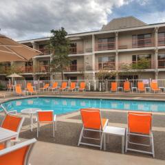 Ashland Hills Hotel & Suites