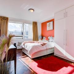 3-Bedroom, 3-Baths Apartment in Super Posh Marylebone, Central London, W1