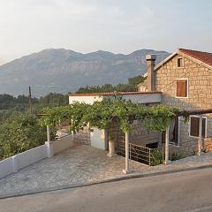 Apartments with a swimming pool Radovcici, Dubrovnik - 15908