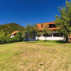 Gorgeous Home In Jablan With House A Panoramic View