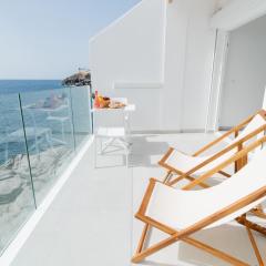 The unique on the sea