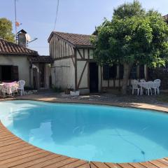 Maison d'une chambre avec piscine partagee jardin clos et wifi a Gee Riviere