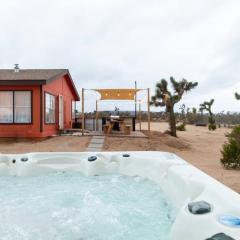 Hemingway House - Hot Tub Under The Desert Stars
