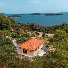 Family friendly house with a parking space Prizba, Korcula - 15468