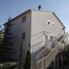 Apartments with parking space Novi Vinodolski - 15823