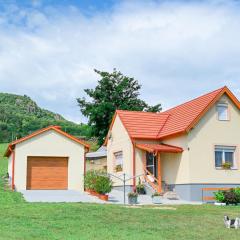 Bazaltorgona Apartman