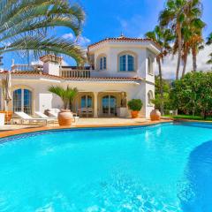 Luxury villa El Duque Ocean View