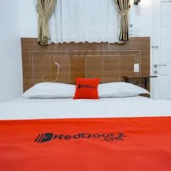 RedDoorz near Pantai Pandan Sibolga