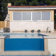 Seaside family friendly house with a swimming pool Cove Smokvina, Brac - 18003