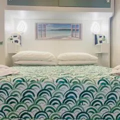 Living in the Dream Gole Alcantara Room