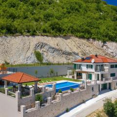 Luxury villa with a swimming pool Studenci, Zagora - 18483