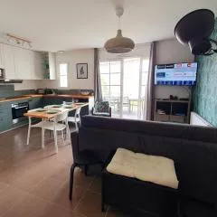 Maison le Havre de la Gachère, 2 chambres, 2 salles d'eau, parking privé et jardin