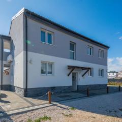 Apartments with parking space Vir - 19332