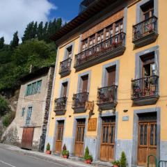 Apartamentos Rurales Las Mestas