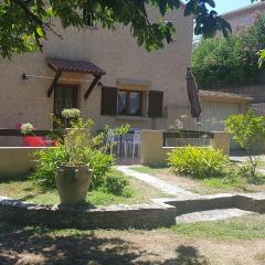 Bas de Villa chez Mr.Girolami Dominique