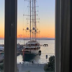 Five Flowers Guest House