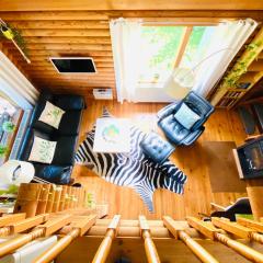 Eifel-Lounge BLOCKHAUS mit Kamin Garten Balkon nahe Köln Therme Brühl Phantasialand