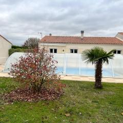 Villa de 3 chambres avec piscine privee jardin clos et wifi a Saint Froult a 1 km de la plageB