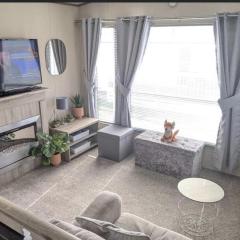 Immaculate 3-Bed caravan in Porthcawl