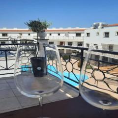 Paramount Gardens Resorts C201