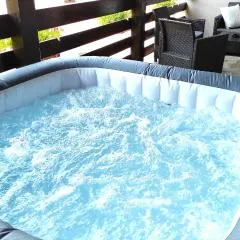 Deluxe Apartment with Jacuzzi - PATAR