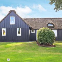 8 person holiday home in Farsø