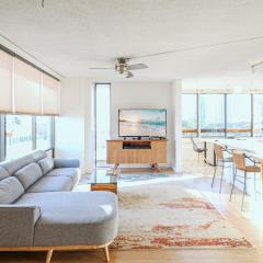 Mid Century Modern Tropical Getaway 30 plus night rental