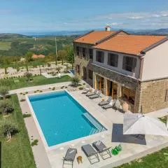 Villa Paradiso dIstria with Spa and heated pool