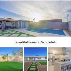 Beautiful House With a HEATED Pool and Putting Green 8 Mins From Entertainment District Old Town Scottsdale