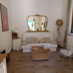 Minimal Chic Private parking, pet friendly