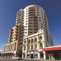 アディナ アパートメント ホテル パース バラック プラザ（Adina Apartment Hotel Perth Barrack Plaza）