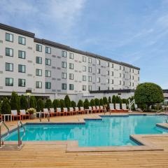 Holiday Inn Hasbrouck Heights-Meadowlands by IHG