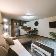 Le DrômArdèchois - Gîte meublé 6 personnes Tournon sur Rhône - ÉCOLODGÎTE