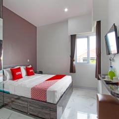 Super OYO Capital O 91665 D'prof Exclusive Guesthouse