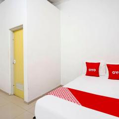 OYO Life 91670 Mannsur Homestay Syariah